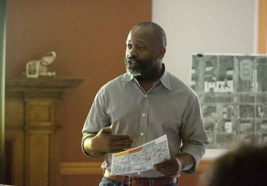 UChicago scholar and artist Theaster Gates UChicago scholar and artist Theaster Gates